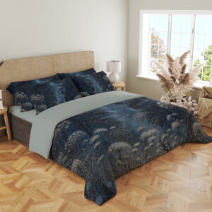 Angled full-bed view of midnight-blue bedding with delicate pale umbel flowers and fine meadow stems beneath a softly glowing star-speckled sky, showing the pattern across the cover and pillows.